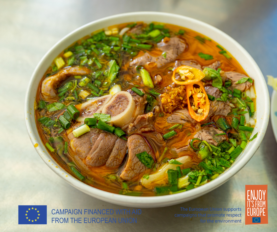 Beef Noodle Soup with European Corinthian black raisin 